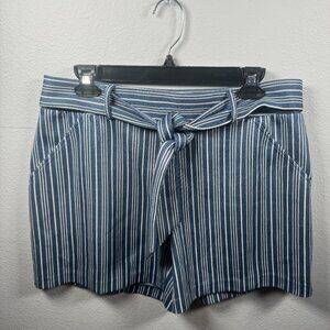Classic Blue & White Striped Pattern Shorts from New York Clothing Co
